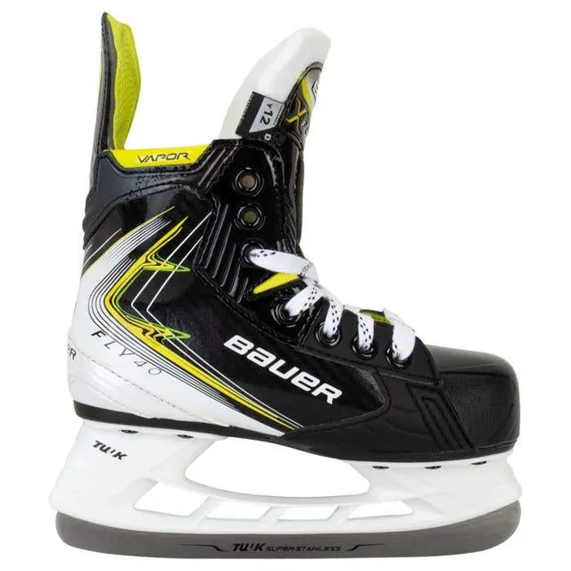Bauer Vapor FLY40 youth hockey skate -- product side view